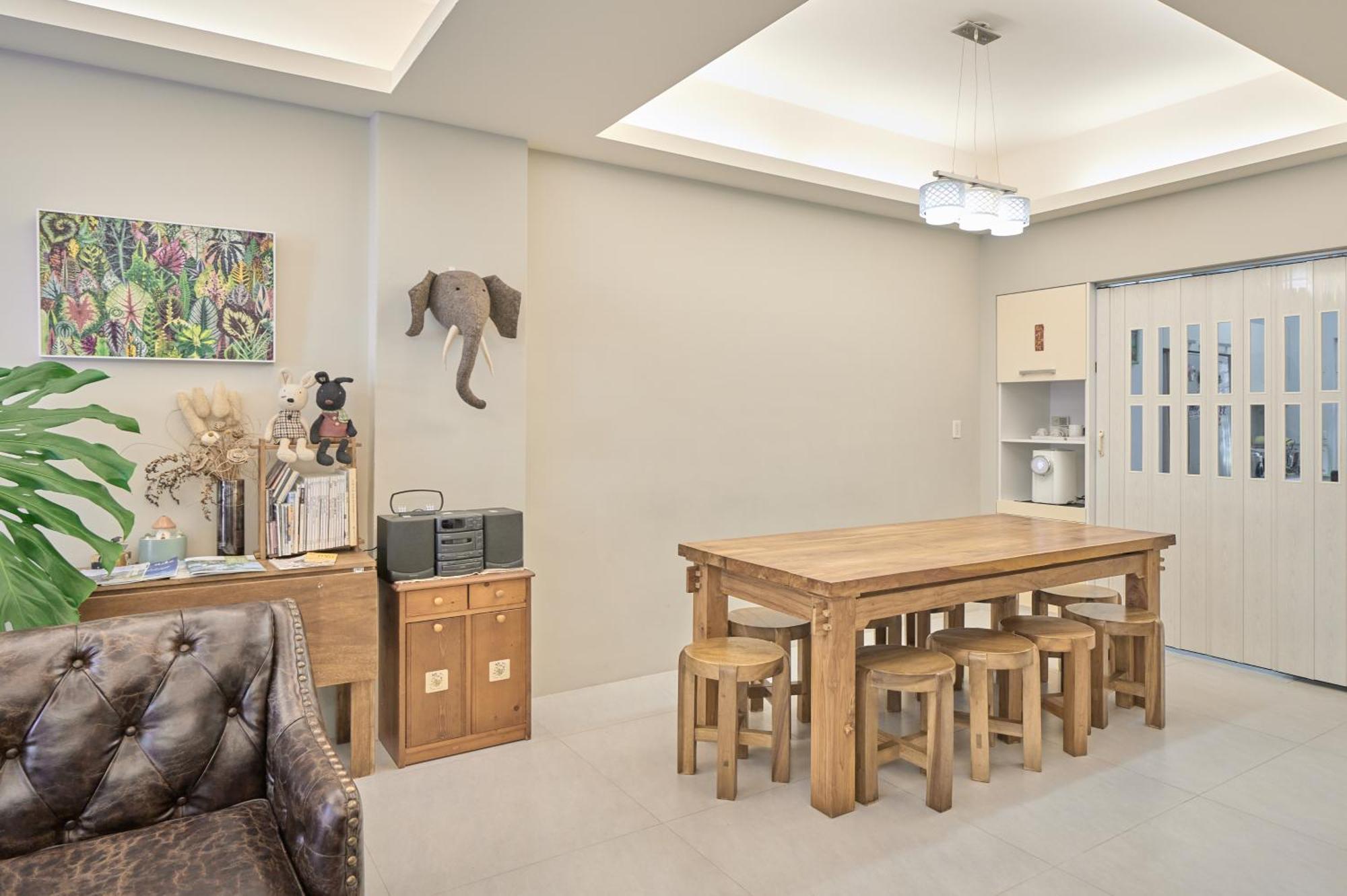 像個家plus民宿 At Home Plus B&B 花莲市 外观 照片